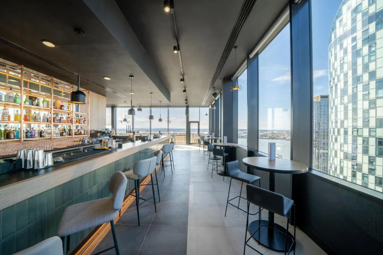 Restaurant and bar overlooking the city at INNSiDE by Meliá Liverpool