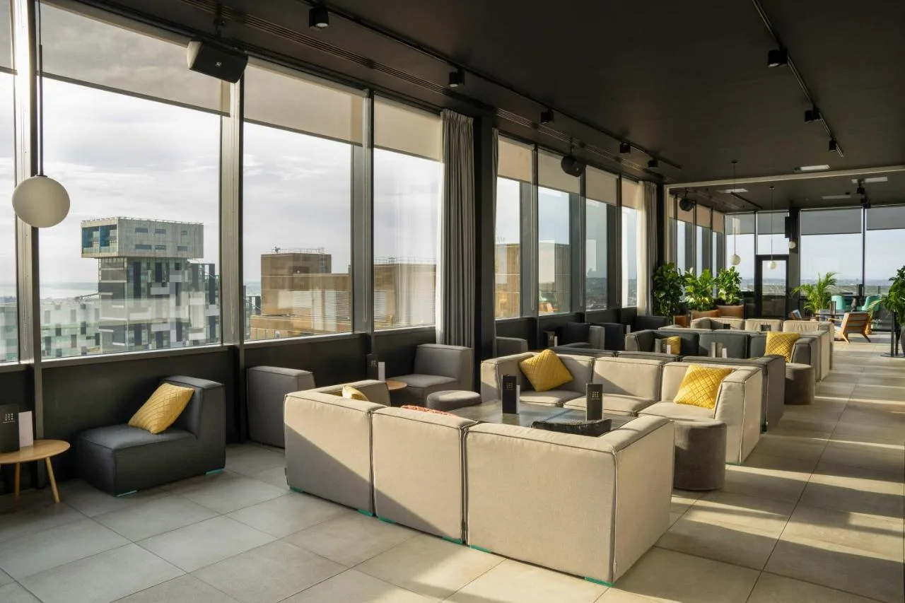 Modern lobby lounge with sofas at INNSiDE by Meliá Liverpool